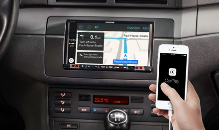 Online Navigation with Apple CarPlay - iLX-702E46